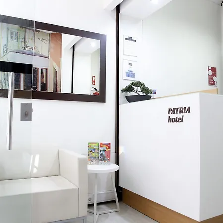 Hotel Patria *