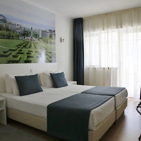 帕特里亚酒店 *